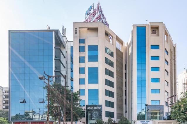 Hotel Bluestone Ghaziabad Exterior photo