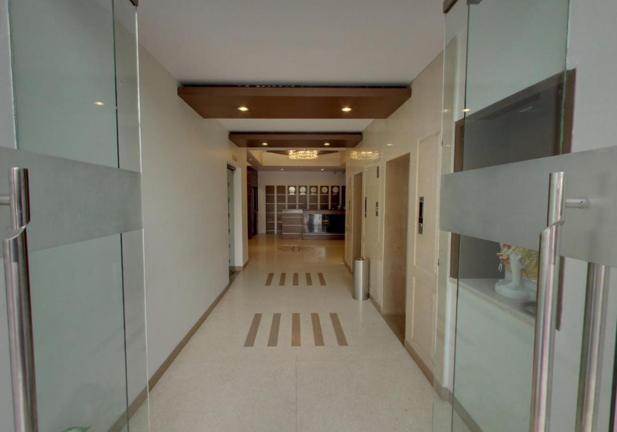 Hotel Bluestone Ghaziabad Exterior photo